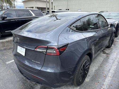 2023 Tesla Model Y Long Range Dual Motor All-Wheel Drive