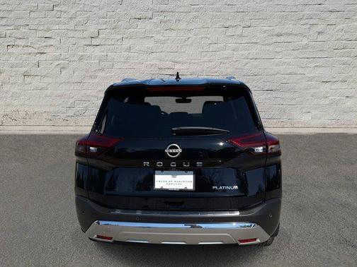 2022 Nissan Rogue Platinum