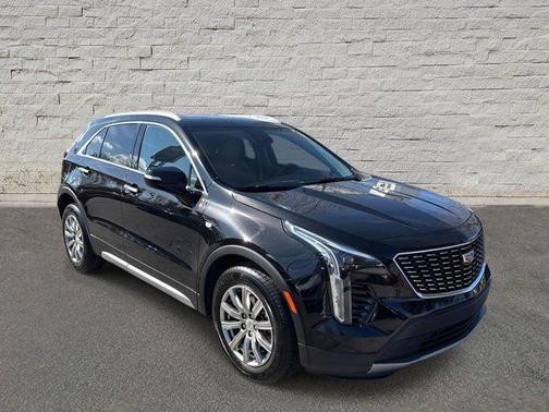 Stellar Black Metallic 2022 Cadillac XT4 Premium Luxury