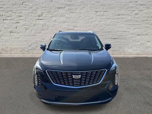 Stellar Black Metallic 2022 Cadillac XT4 Premium Luxury