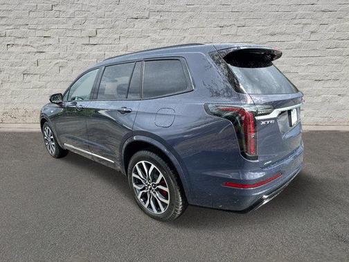 2025 Cadillac XT6 Sport AWD