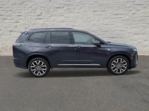2025 Cadillac XT6 Sport AWD