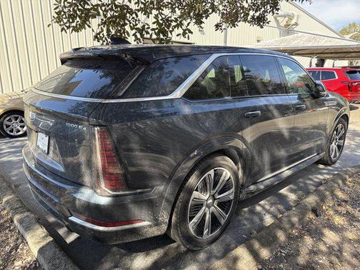 2025 Cadillac Escalade IQ Luxury 2