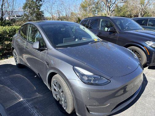 2023 Tesla Model Y Long Range Dual Motor All-Wheel Drive