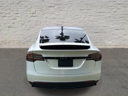 2024 Tesla Model X Long Range