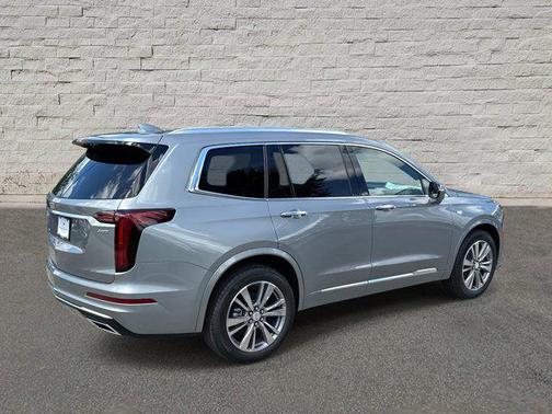 2025 Cadillac XT6 Premium Luxury FWD