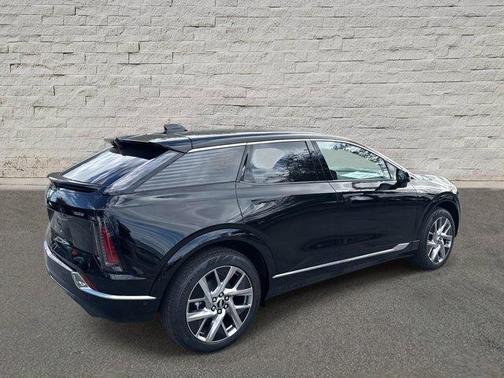 2026 Cadillac OPTIQ Luxury