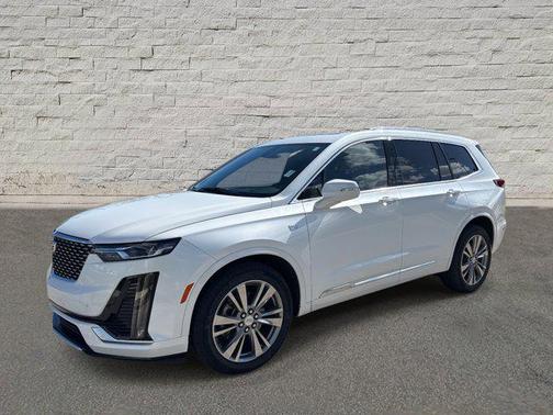 2025 Cadillac XT6 Premium Luxury FWD