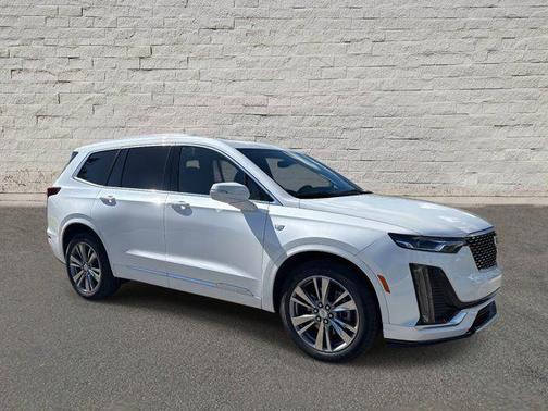 2025 Cadillac XT6 Premium Luxury FWD