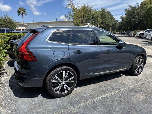 2022 Volvo XC60 Inscription
