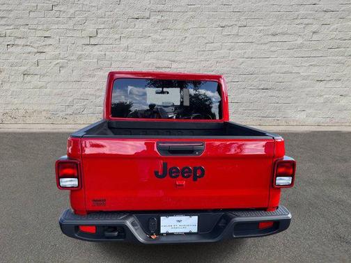 2024 Jeep Gladiator Nighthawk