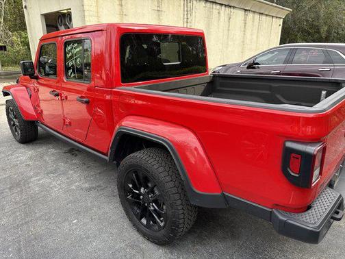 2024 Jeep Gladiator Nighthawk