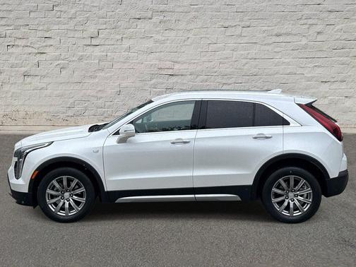 Crystal White Tricoat 2020 Cadillac XT4 Premium Luxury