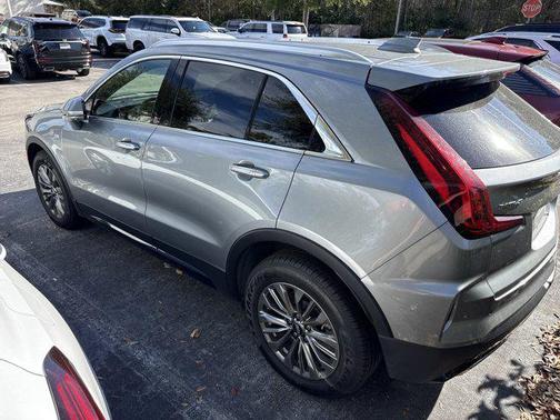 2025 Cadillac XT4 Premium Luxury