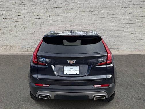 2022 Cadillac XT4 Premium Luxury