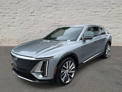 Argent Silver Metallic 2025 Cadillac LYRIQ Luxury