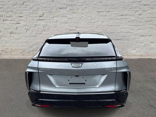 Argent Silver Metallic 2025 Cadillac LYRIQ Luxury