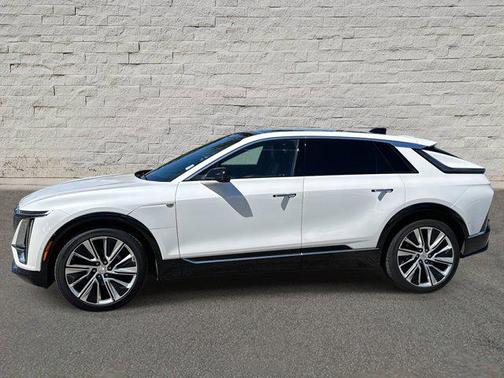 2024 Cadillac LYRIQ Luxury