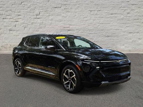 Black 2025 Chevrolet Equinox EV LT