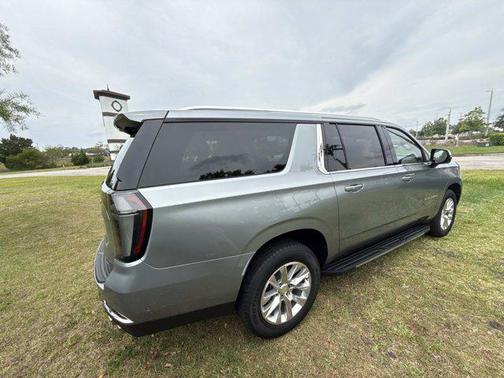 Sterling Gray Metallic 2025 Chevrolet Suburban Premier