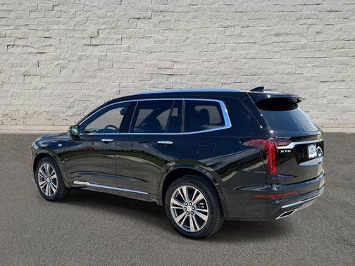 2025 Cadillac XT6 Premium Luxury FWD