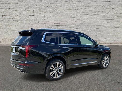 2025 Cadillac XT6 Premium Luxury FWD
