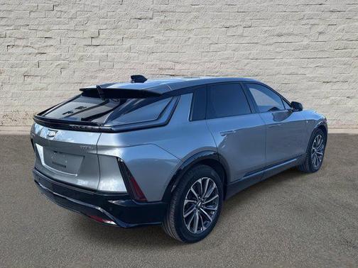 2025 Cadillac LYRIQ Sport