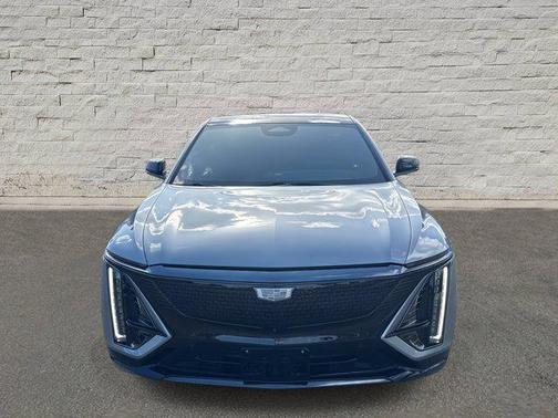 2025 Cadillac LYRIQ Sport