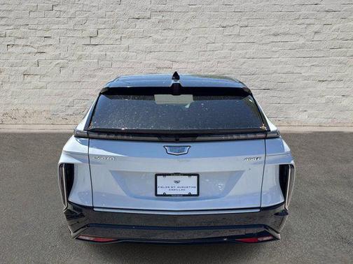 Vibrant White Tricoat 2026 Cadillac LYRIQ Premium Luxury