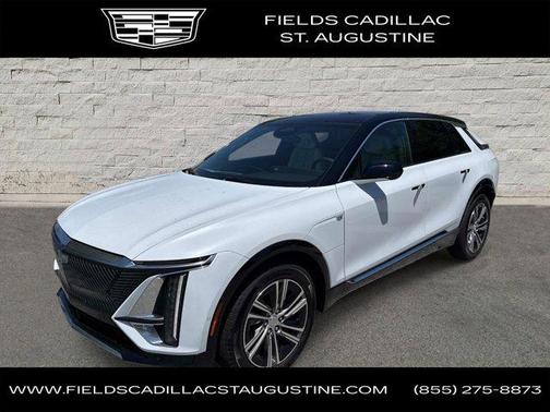 Vibrant White Tricoat 2026 Cadillac LYRIQ Premium Luxury