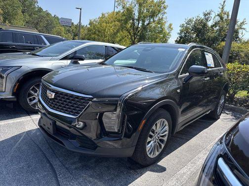 2024 Cadillac XT4 Premium Luxury