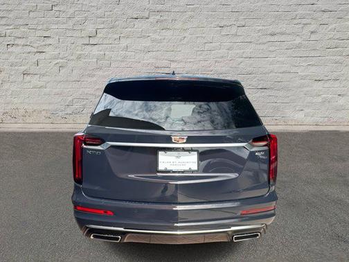 2025 Cadillac XT6 Premium Luxury FWD