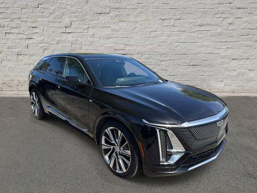 Stellar Black Metallic 2024 Cadillac LYRIQ Luxury