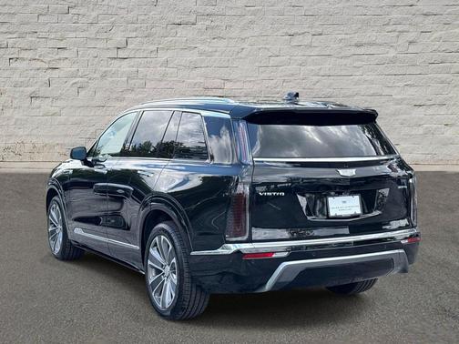 Stellar Black Metallic 2026 Cadillac VISTIQ Luxury