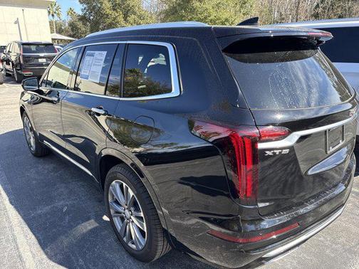 2025 Cadillac XT6 Premium Luxury FWD