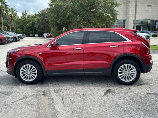 2024 Cadillac XT4 Luxury