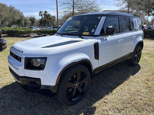 2023 Land Rover Defender 110 V8