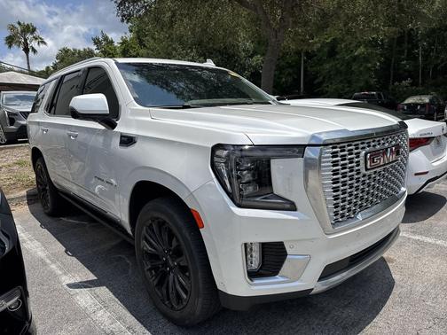White Frost Tricoat 2024 GMC Yukon Denali