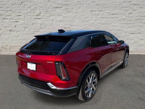 2026 Cadillac OPTIQ Premium Luxury