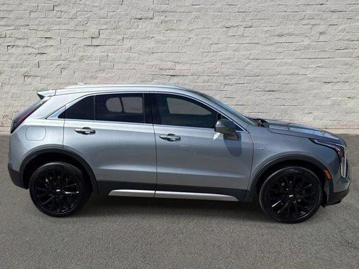 Argent Silver Metallic 2023 Cadillac XT4 Premium Luxury