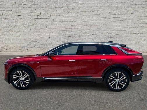 2025 Cadillac LYRIQ Luxury