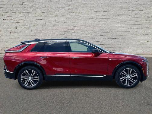 2025 Cadillac LYRIQ Luxury