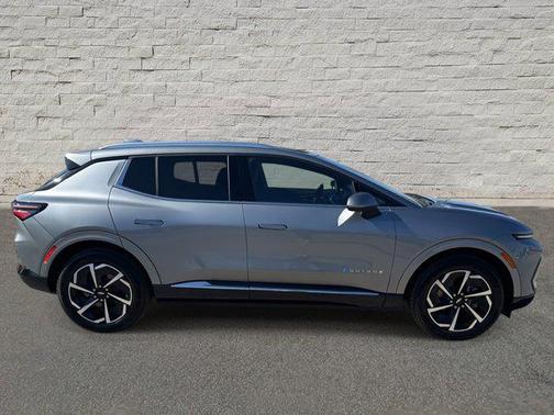 2024 Chevrolet Equinox EV 2LT