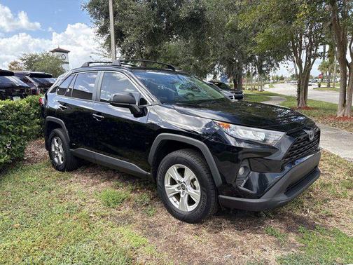 2021 Toyota RAV4 Hybrid LE