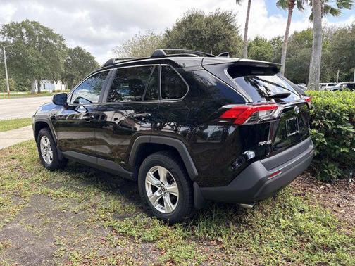2021 Toyota RAV4 Hybrid LE