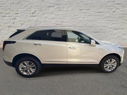 2026 Cadillac XT5 Luxury