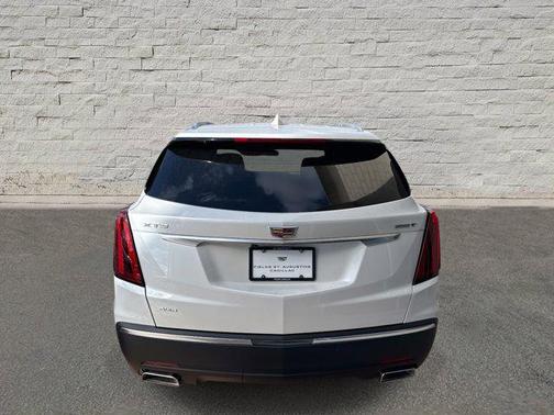 2026 Cadillac XT5 Luxury