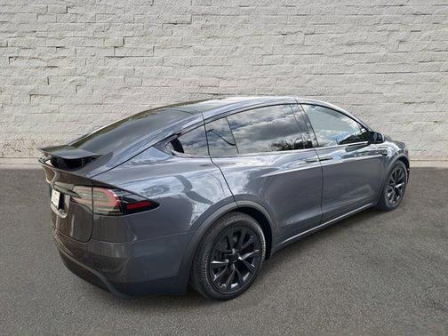 2023 Tesla Model X Standard Range