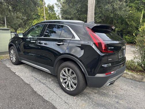 2020 Cadillac XT4 Premium Luxury