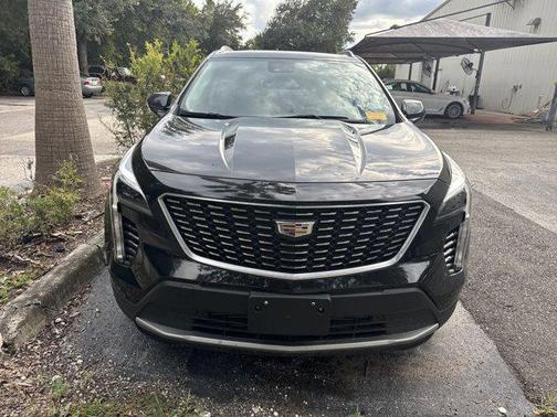 2020 Cadillac XT4 Premium Luxury